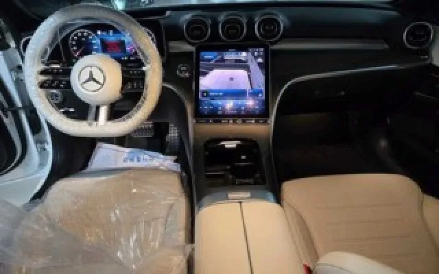 인천신용회복중고차전액할부 C클래스 W206 C300 4MATIC AMG 라인 매물 사진 14 - 2023/12 31,560km